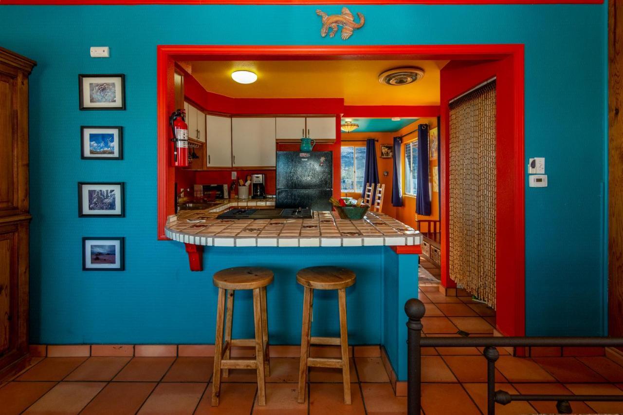 Chuck'S Cabin In A Joshua Tree Community Туентинайн Палмс Екстериор снимка